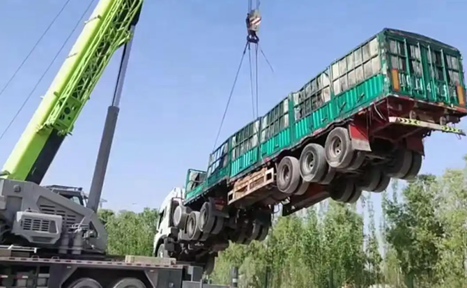 舟曲道路脱困救援案例